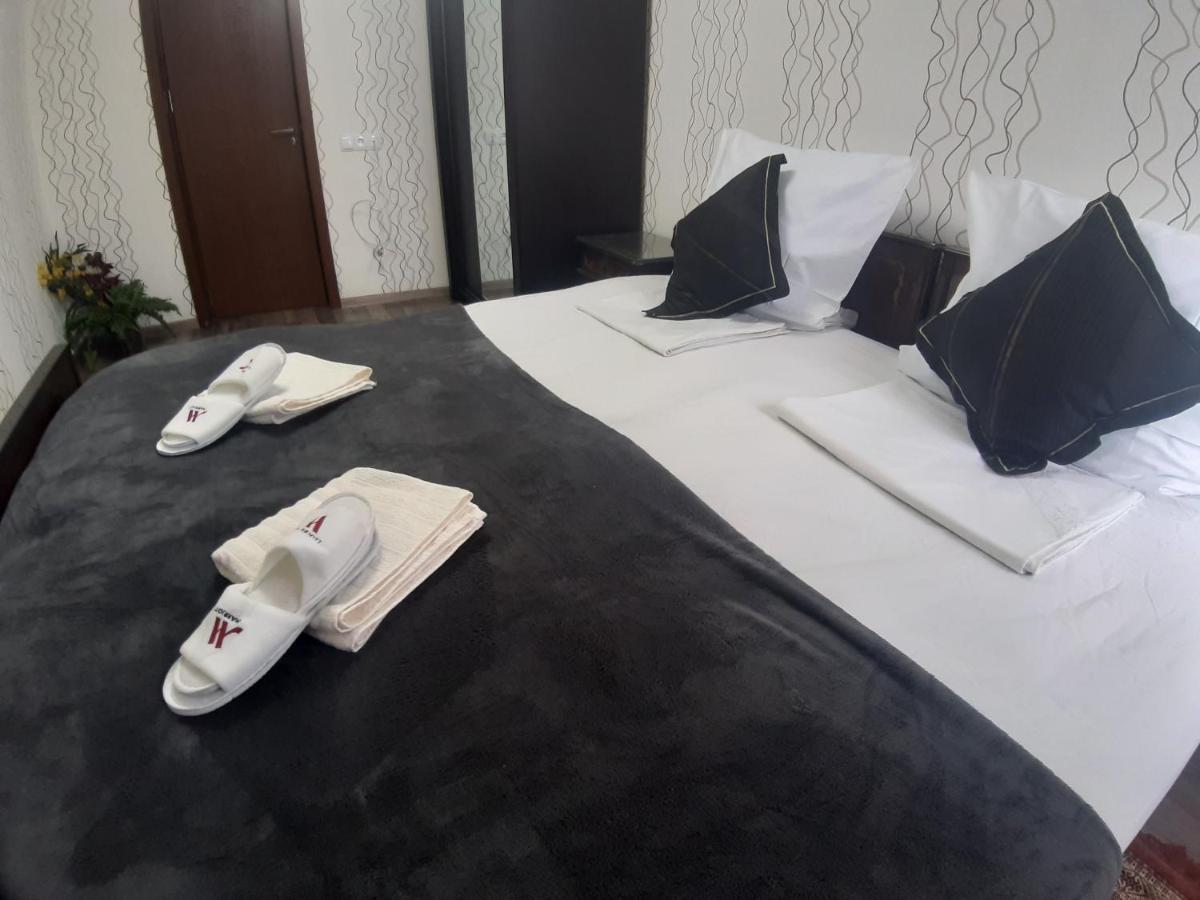 Apartament Robo *